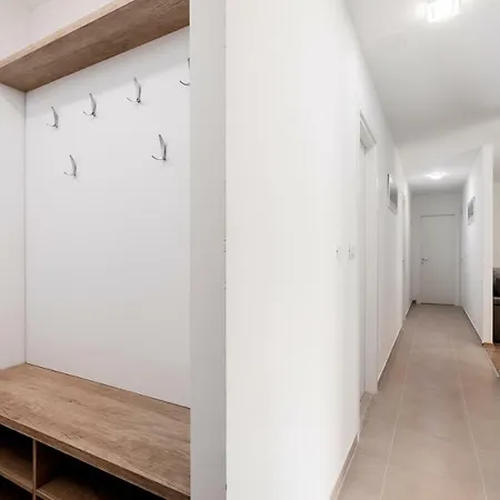 Apartment Roska Ii. *